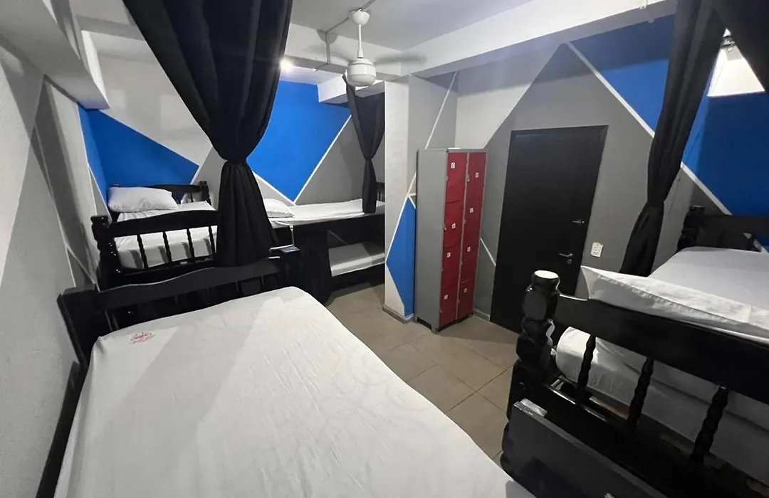 State Hostel - Em Frente Ao Metro-1