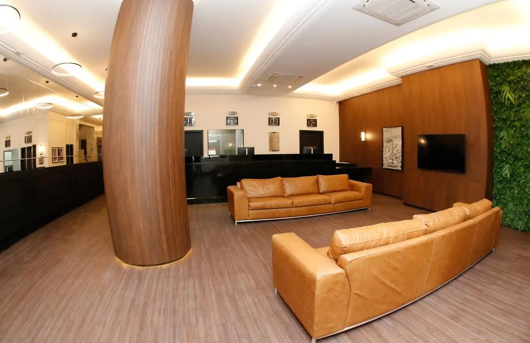 Hotel Financial-1