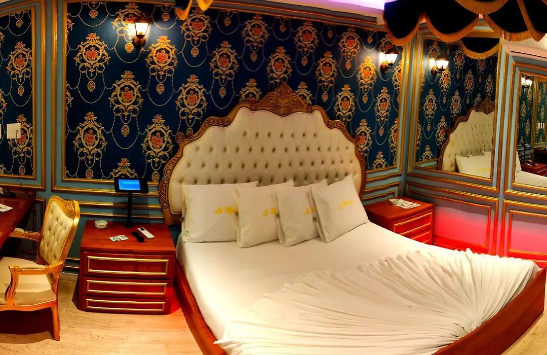 Motel Le Monde (Adults Only)-1