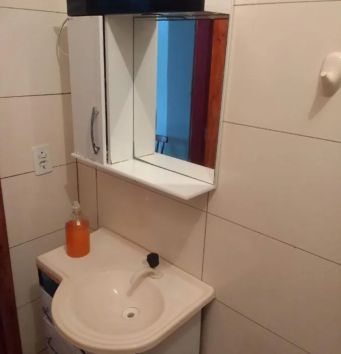 Quartos confortáveis da Cris-1