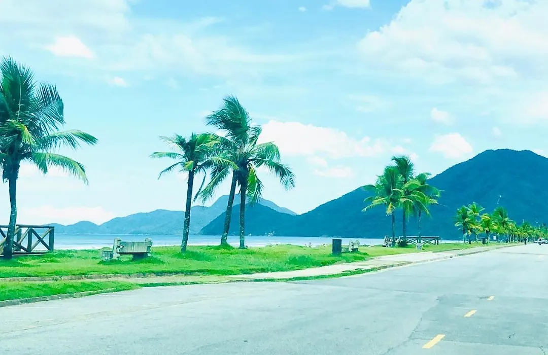 Kitnet até 3 pessoas Peruíbe localização próx comércios 1,5km praia-1