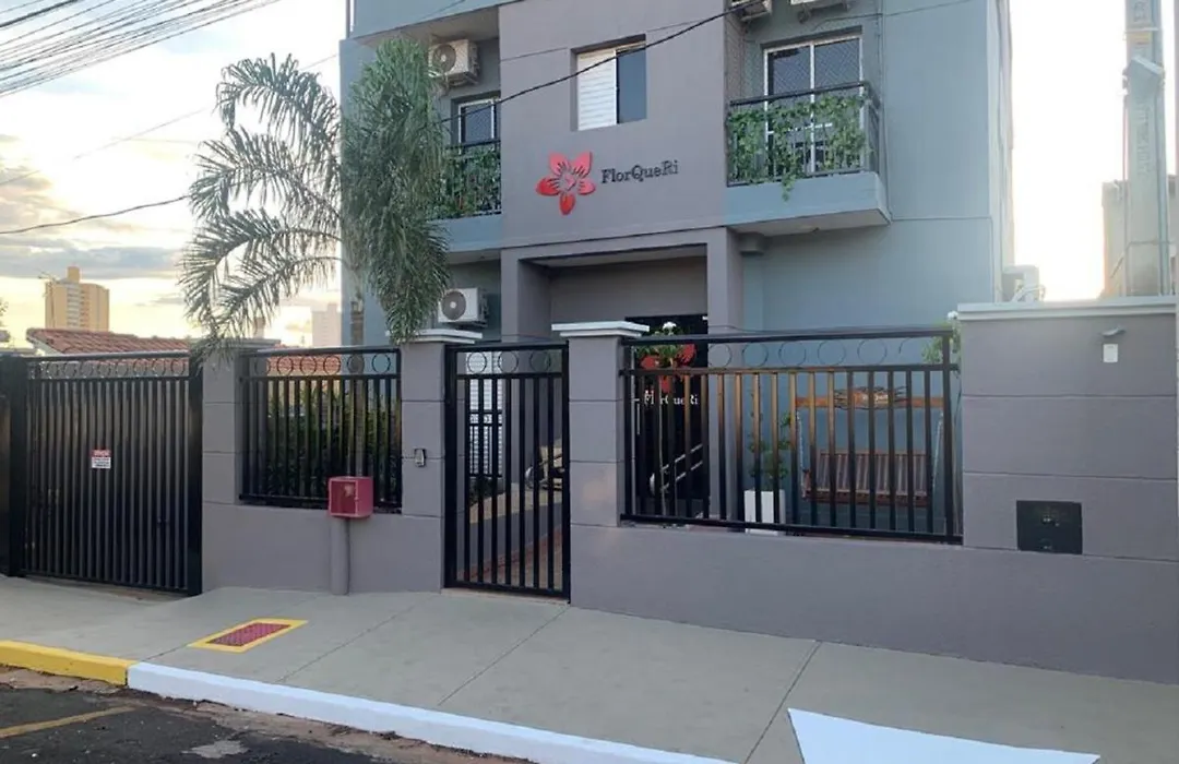 Flor Que Ri - Flats Mobiliados na Melhor Localização-1