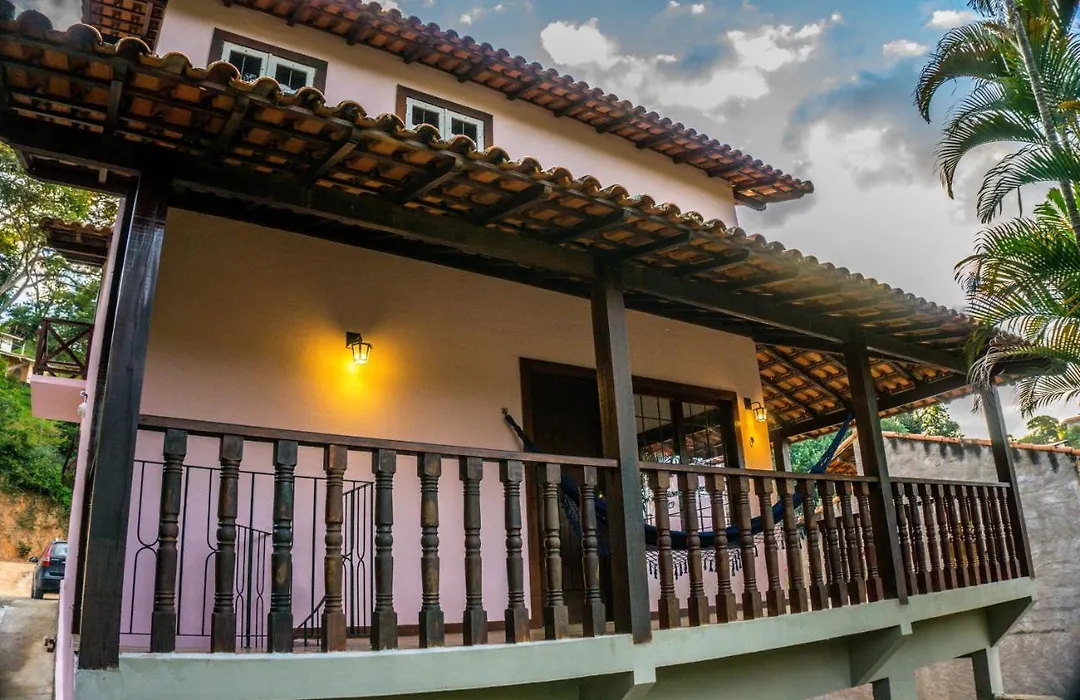 Casa Rosada seu refúgio na serra-1