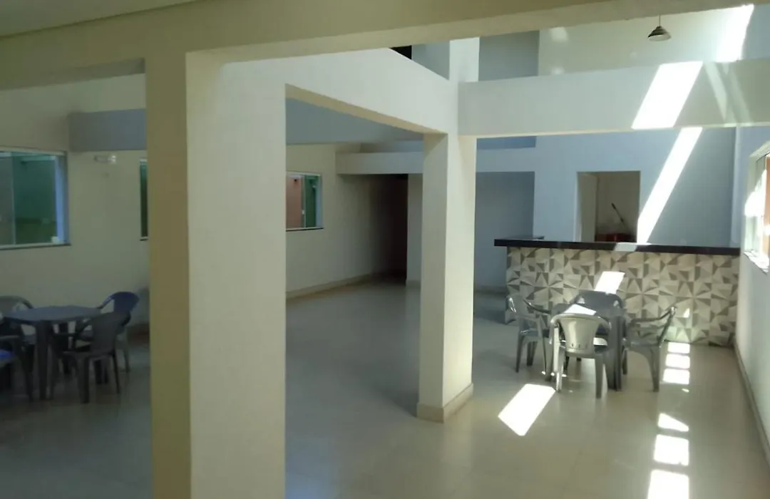 Apto 408, Aeroporto 14km, com wi-fi, self check-in e varandinha-1