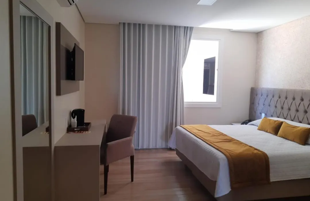 Hotel Alles Berg-1