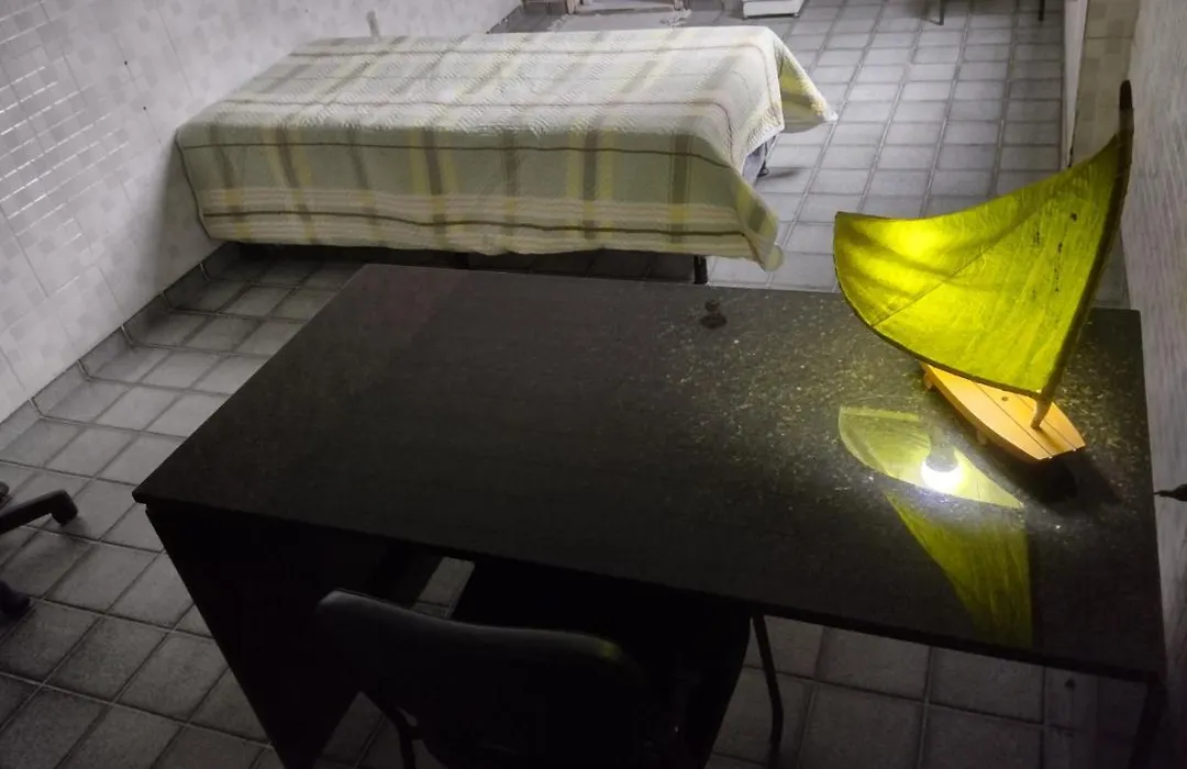 Suite Com Cama De Solteiro-1