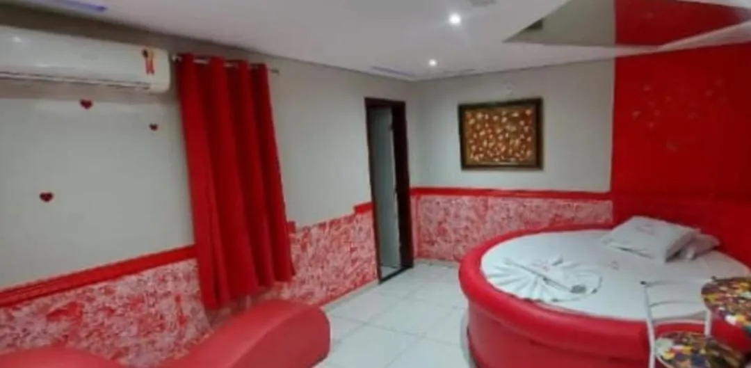 Hotel Canal Hum Comercial-1