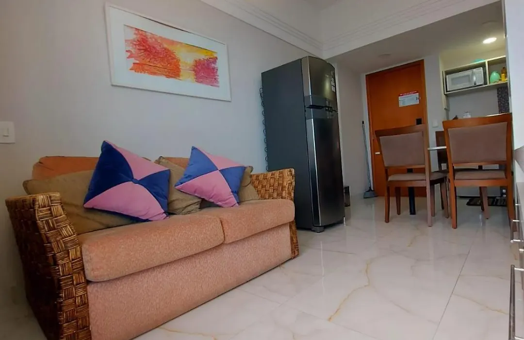 Flat Tropical Executive-1