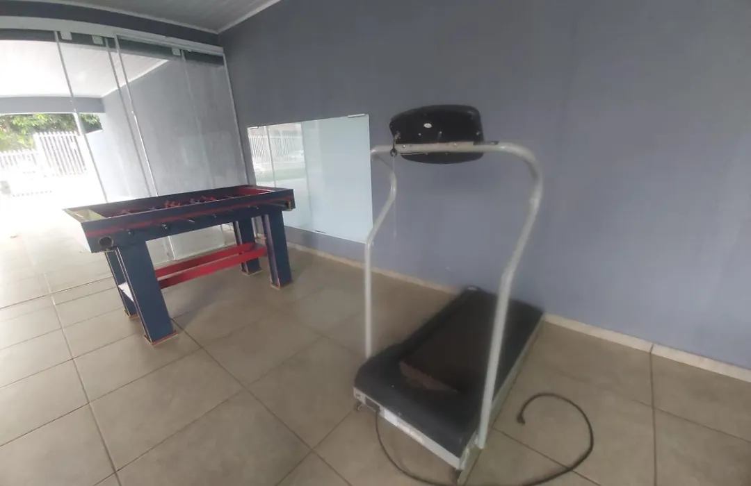 Casa com piscina no Portal-1