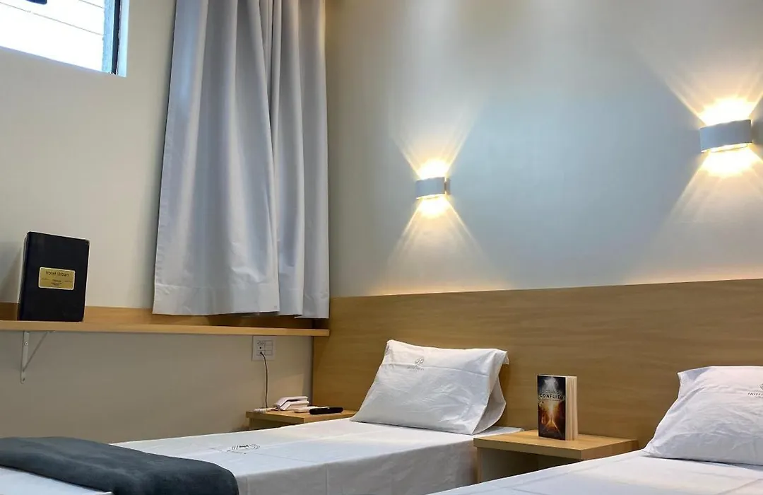 Hotel Urban-1
