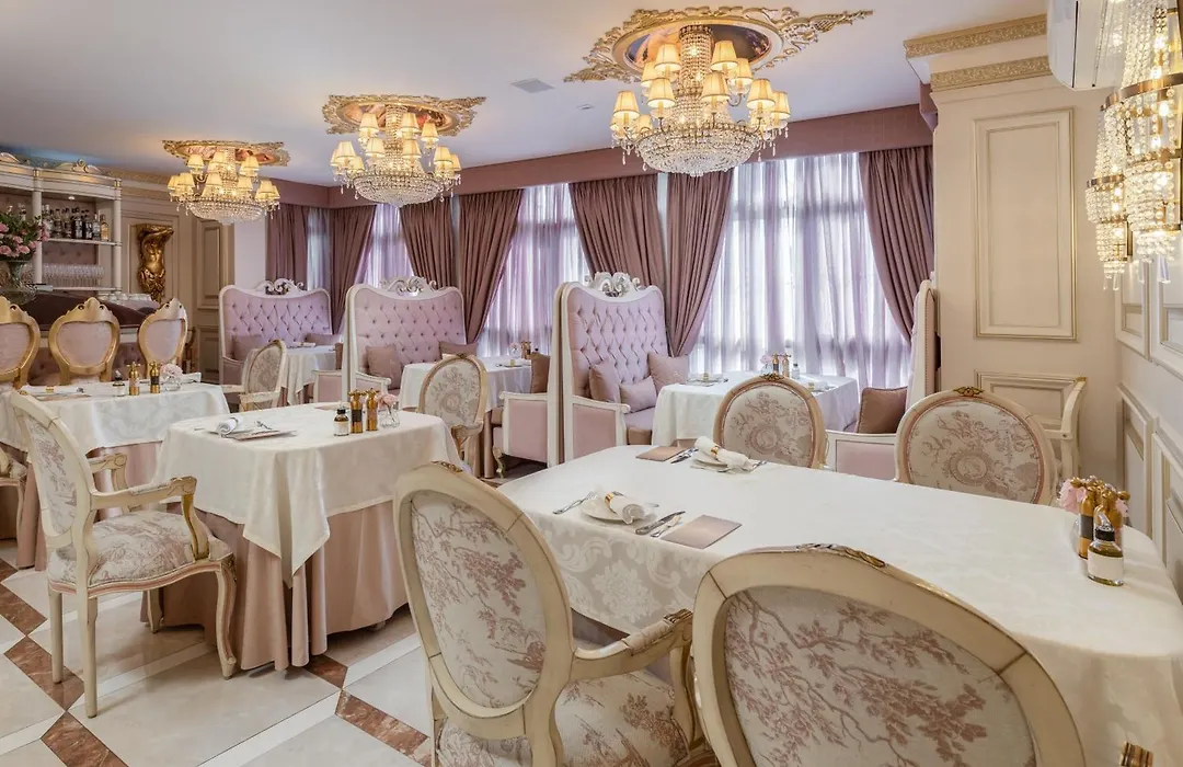 Hotel Colline De France-1