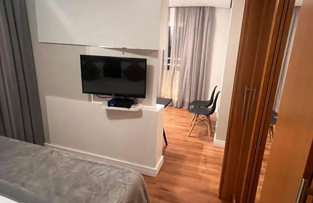 Flat confortável próx Ibirapuera e Jardins com garagem-1