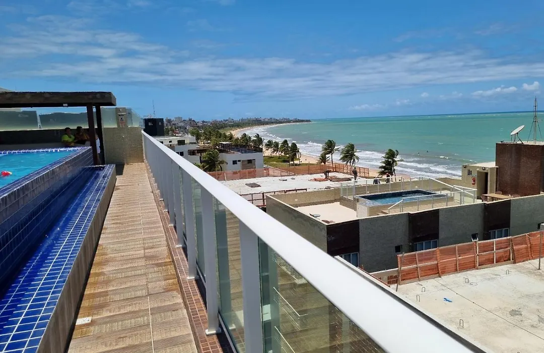 Confortável Flat com piscina de borda infinita na cobertura-1