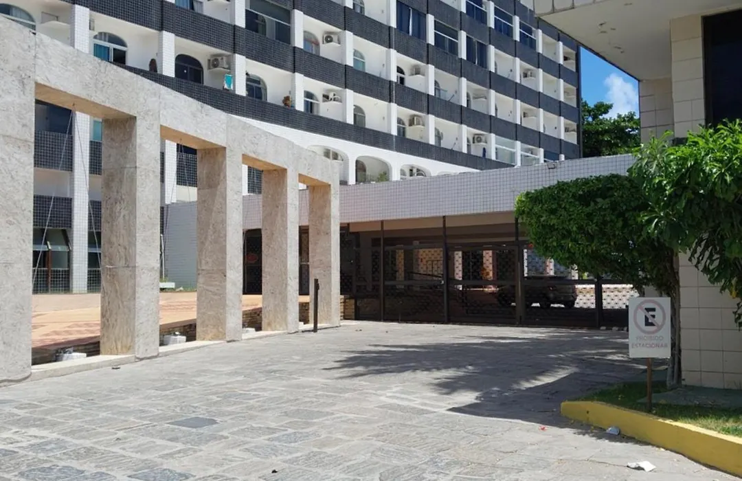 Flat beira mar, Olinda 4 Rodas 305-1