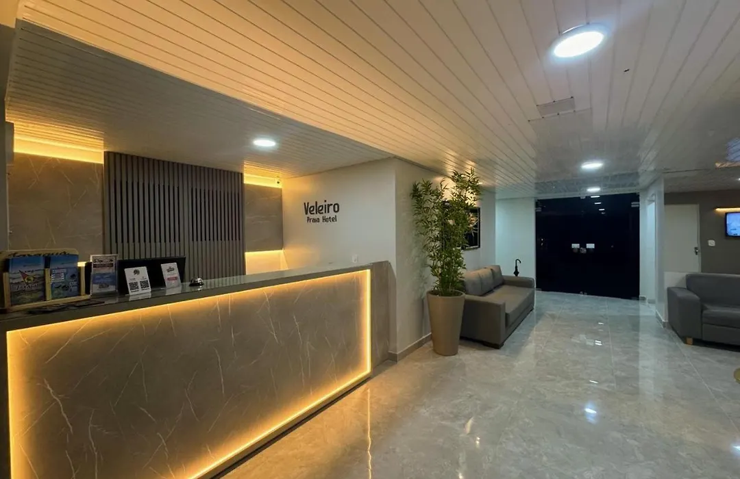 Hotel Veleiro MCZ-1