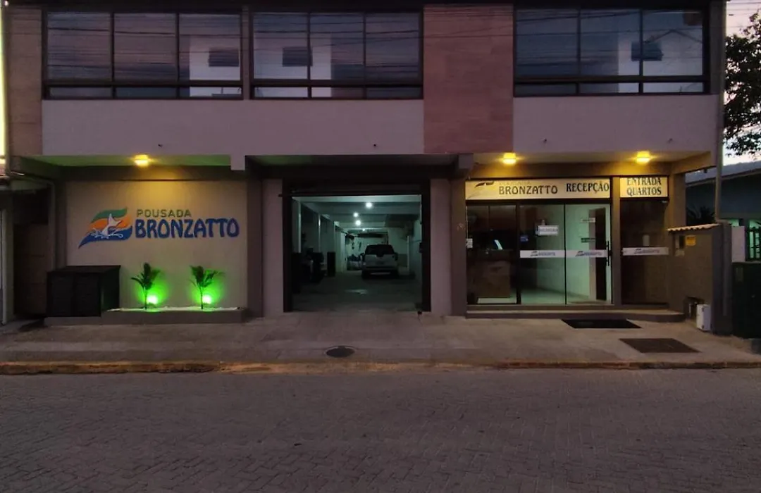Pousada Bronzatto-1