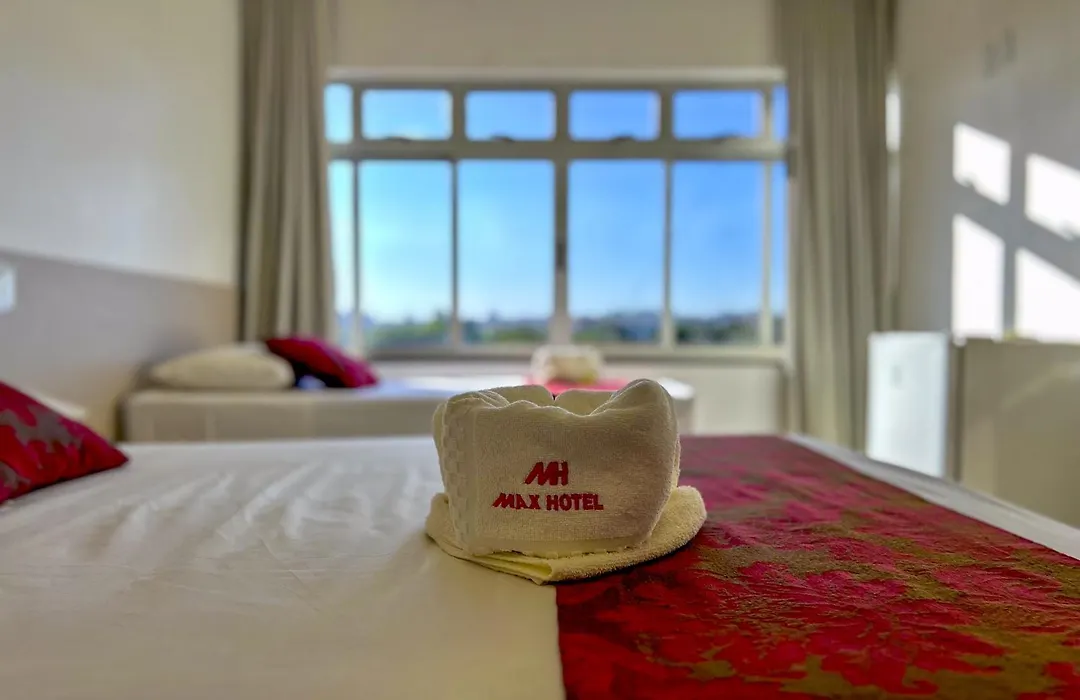 Max Hotel-1