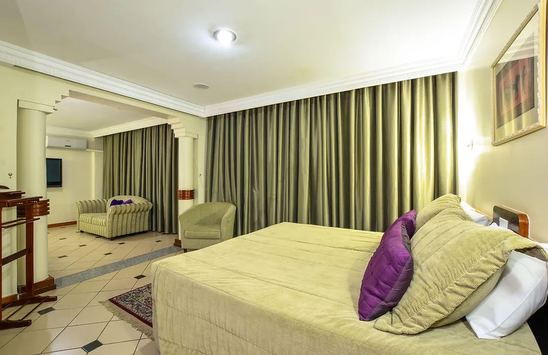 Umuarama Plaza Hotel By Castelo Itaipava-1