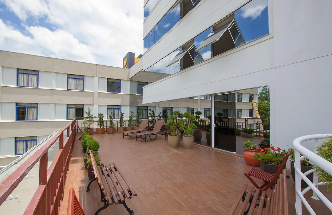 Hotel Le Canard Lages-1
