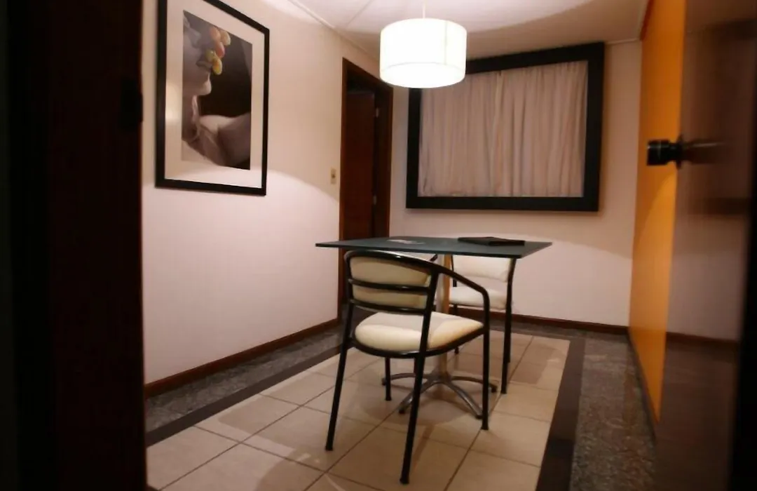 Rivieras Motel (Adults Only)-1