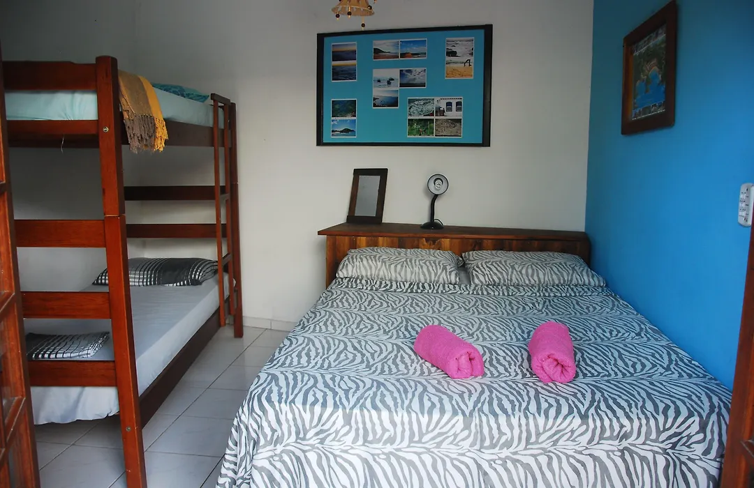 Samblumba Hostel Trindade-1