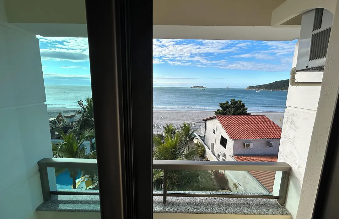 Golfinhos Apart Hotel-1