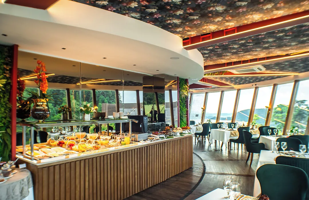 Hotel e Restaurante GIRATÓRIO RF Vision - A melhor vista 360 de Gramado-1