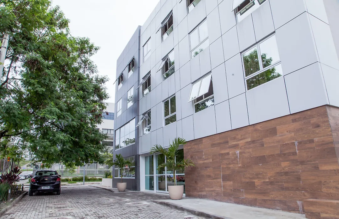 Ath Hotel - Americas Townhouse-1