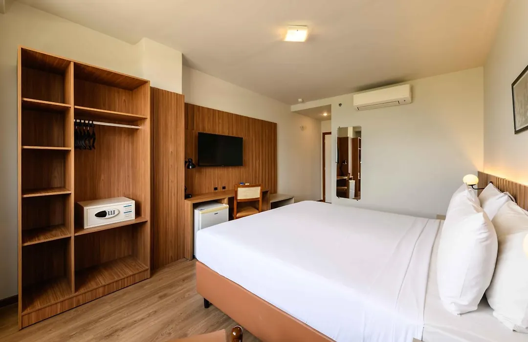 Vitoria Praia Hotel-1