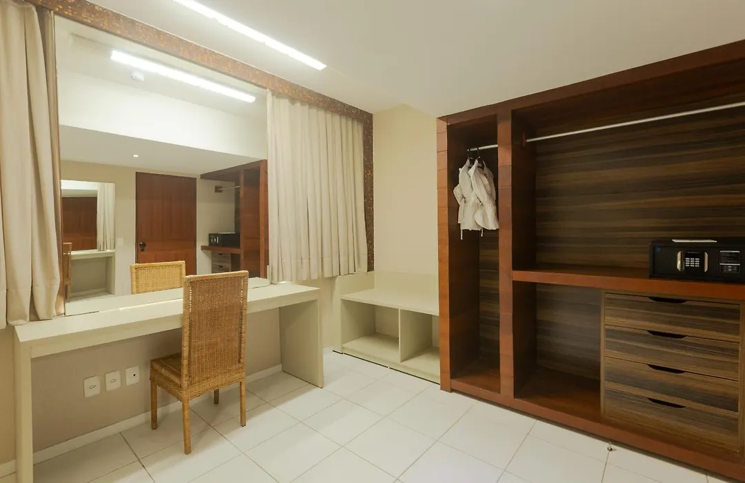 Ritz Lagoa Da Anta Hotel & Spa-1