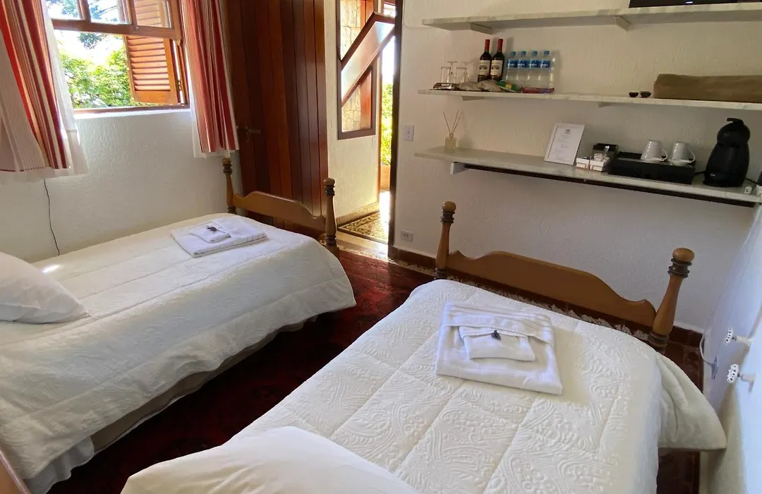 Suites no Alto do Capivari-1