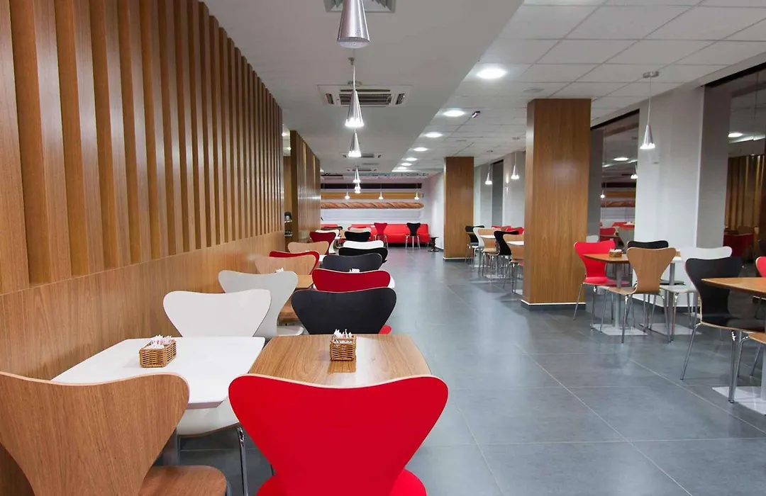 Ibis Cascavel-1
