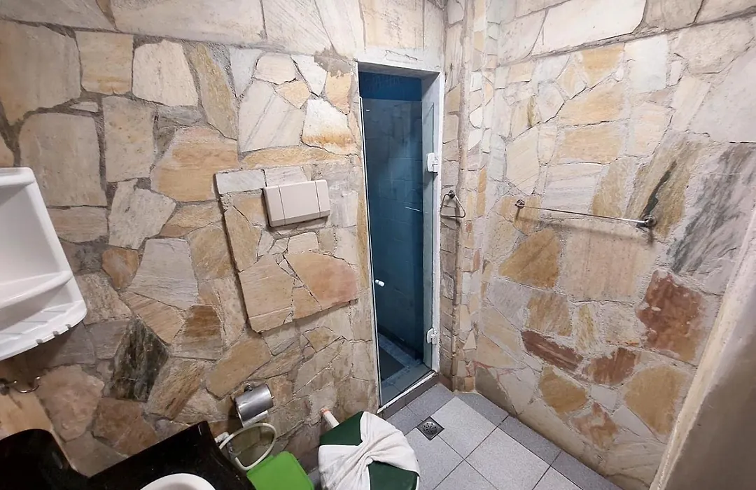 Pousada Casa Da Pedra-1