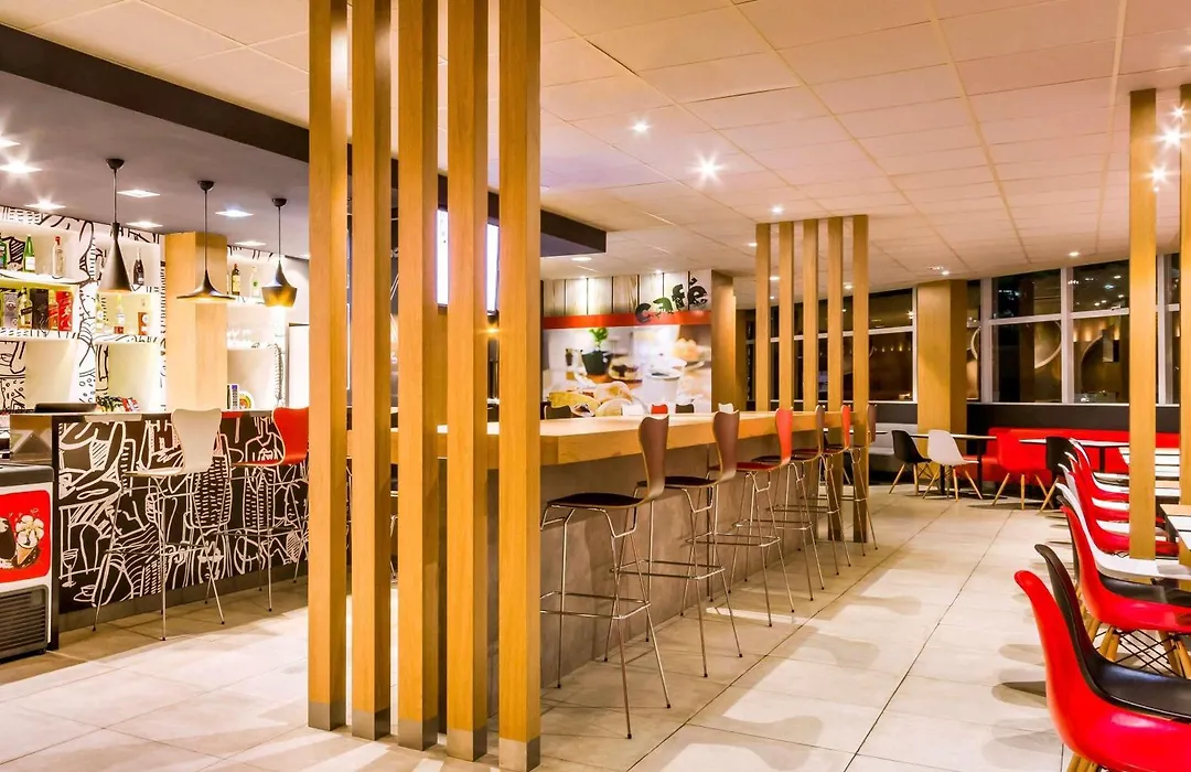 Ibis Marilia-1