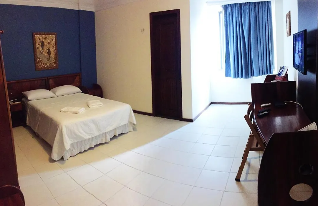 Machado'S Plaza Hotel-1