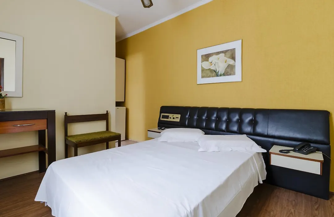 Hotel Acacia-1