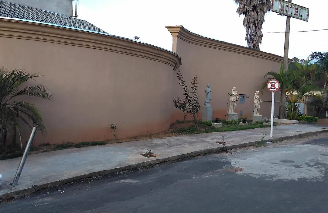 Heru'S Motel-1