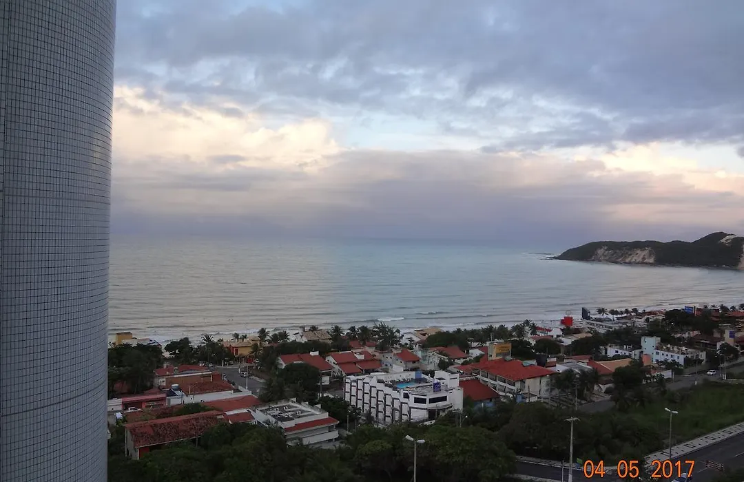 Flat Em Ponta Negra-1
