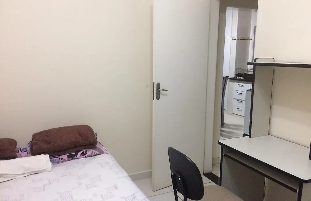 Casa Familiar em Campinas com 2 Quartos, 1 banheiro, 1 vaga para carro-1