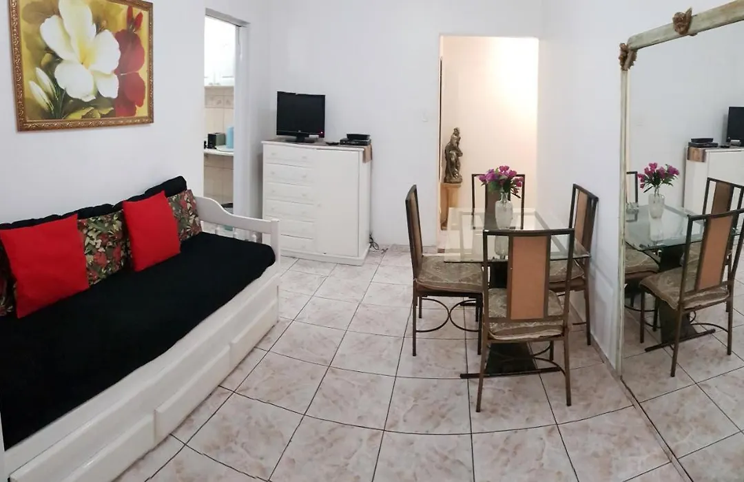 Lindo E Barato, Av Copacabana 479/301-1