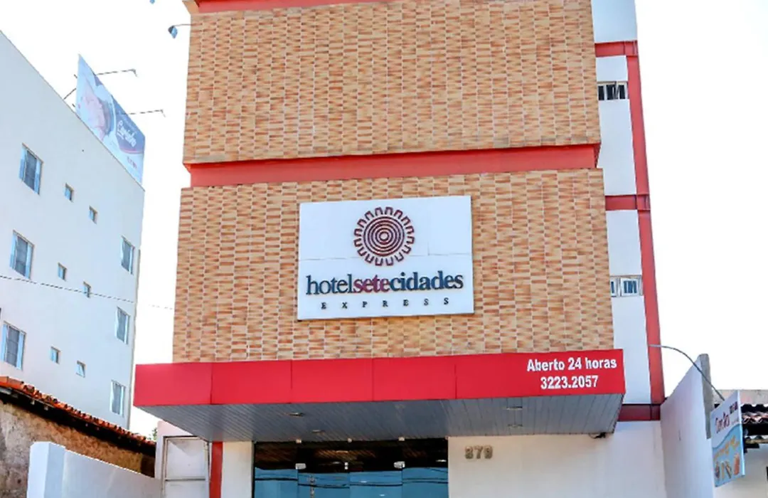 Hub Hotel-1