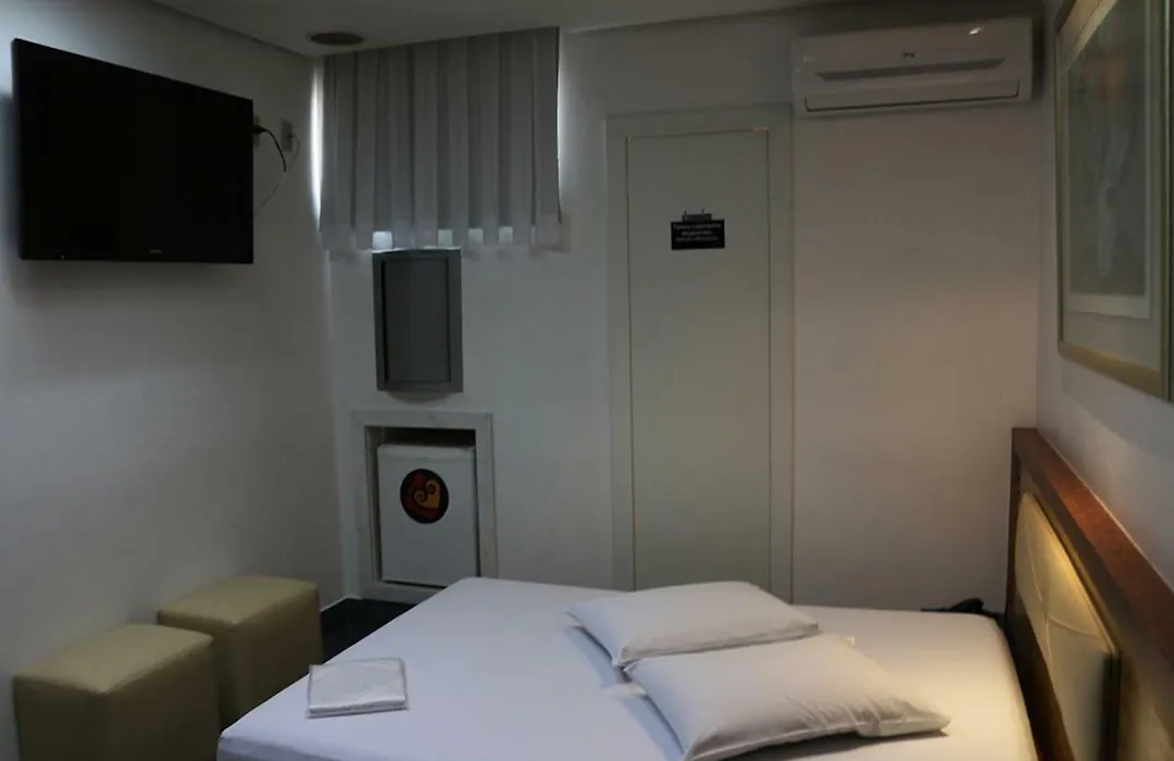 Auhe Motel (Adults Only)-1