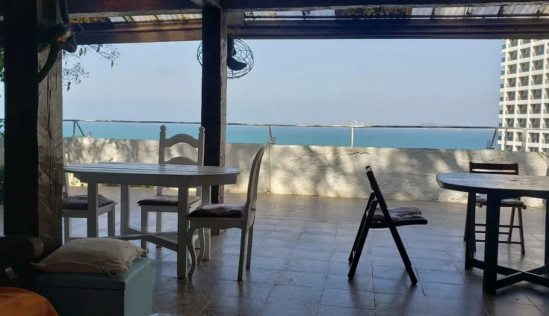 Zep Suite Sea View-1