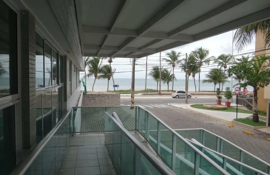 FLAT A BEIRA MAR DE JOÃO PESSOA com AR-1