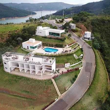 Casa no Mirante de Escarpas-2