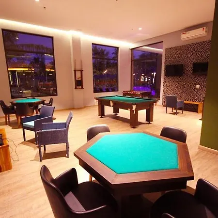 Apartamento Completo Hot Beach Suites-2