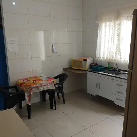 Quartos com Banheiros privativos - Hospedagem Bonfim Taubaté-2