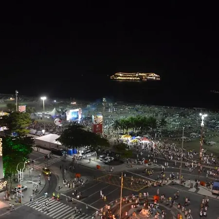 Studio Moderno Com Vista Privilegiada Para A Praia-3
