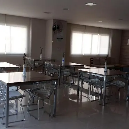 Studio Com Estrutura De Um Hotel-3