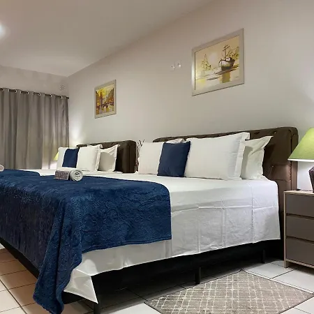 B & A Suites Inn Hotel - Quarto Luxo Safira-3